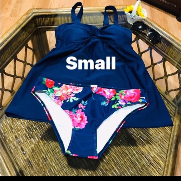 Swim size small - Picture 1 of 1